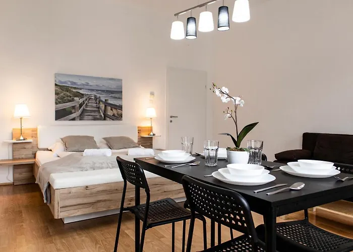 Fulfilling 2Br Apt. Very Central And Good Located