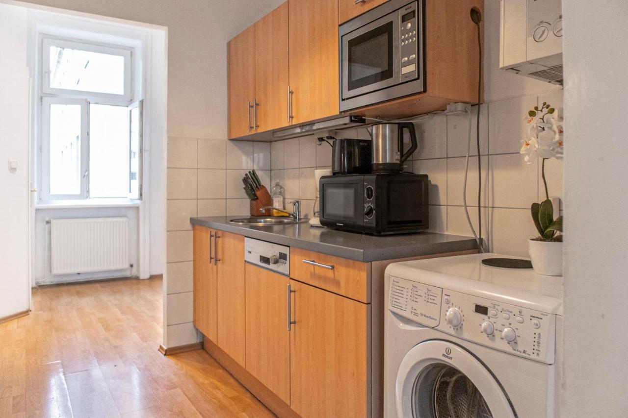Fulfilling 2br Apt. Very And Good Located *